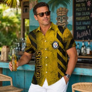 Aged Gold Texture: Vintage Look Pittsburgh Steelers Hawaiian Shirt